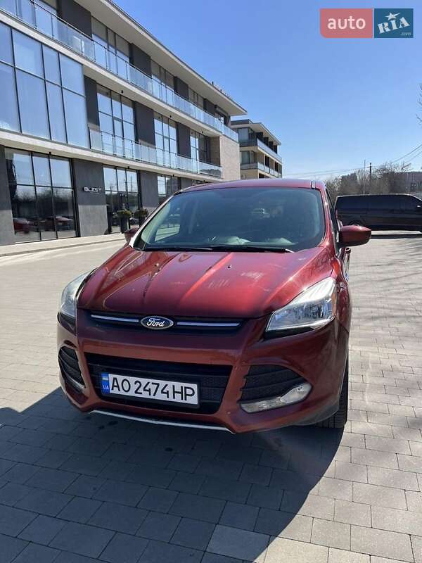 Внедорожник / Кроссовер Ford Escape 2015 в Ужгороде