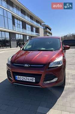 Внедорожник / Кроссовер Ford Escape 2015 в 