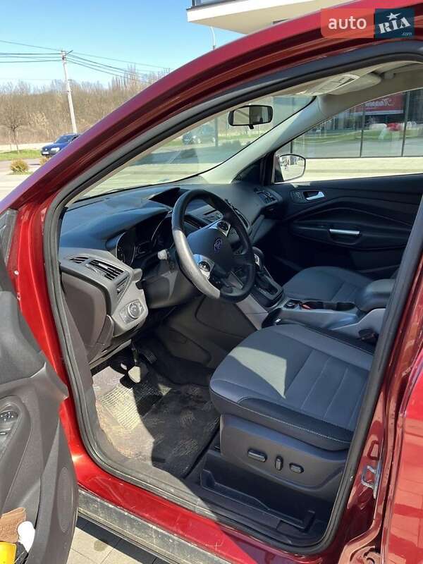 Внедорожник / Кроссовер Ford Escape 2015 в Ужгороде