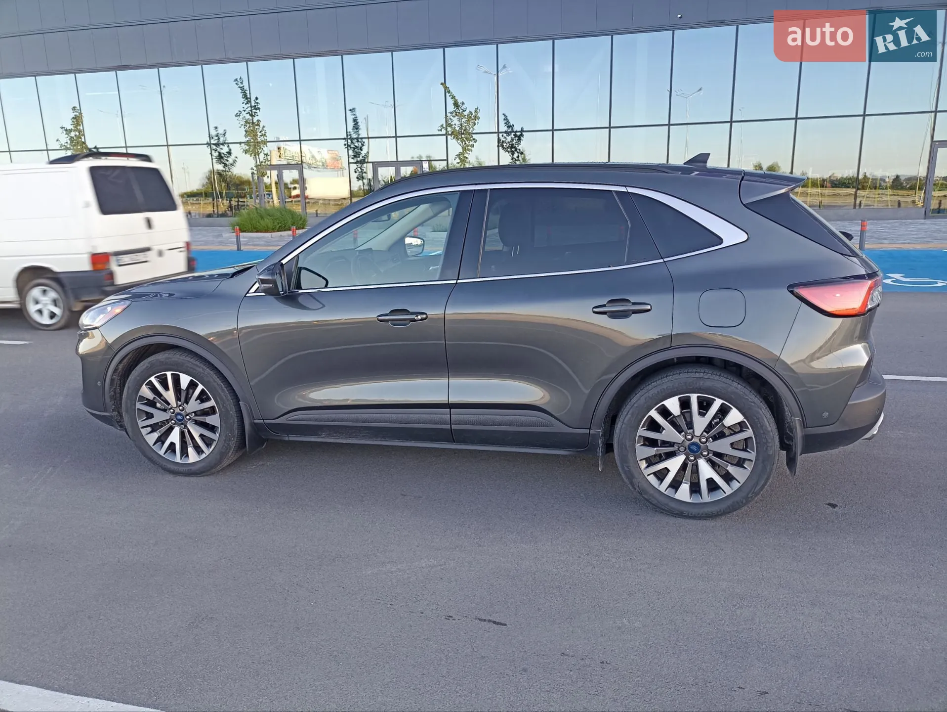 2020 Ford Escape - мініатюра 3
