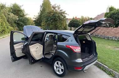 Внедорожник / Кроссовер Ford Escape 2015 в Ровно