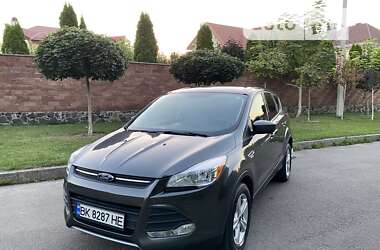 Внедорожник / Кроссовер Ford Escape 2015 в Ровно