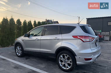 Внедорожник / Кроссовер Ford Escape 2012 в 