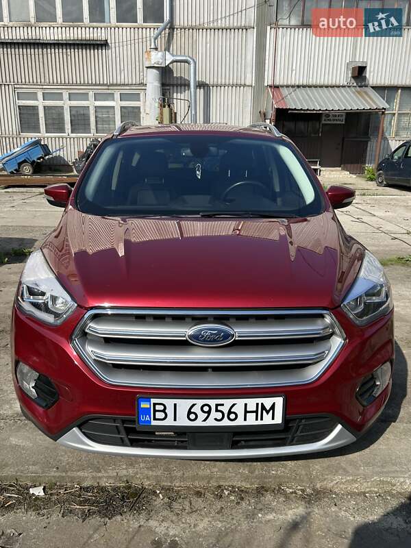 Внедорожник / Кроссовер Ford Escape 2016 в Кременчуге