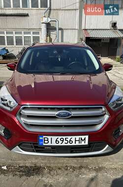 Внедорожник / Кроссовер Ford Escape 2016 в 