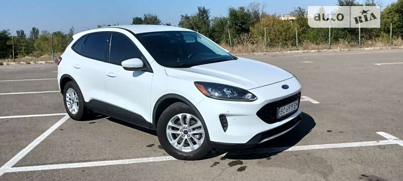 Внедорожник / Кроссовер Ford Escape 2021 в Кривом Роге