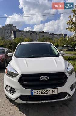 Внедорожник / Кроссовер Ford Escape 2017 в Львове