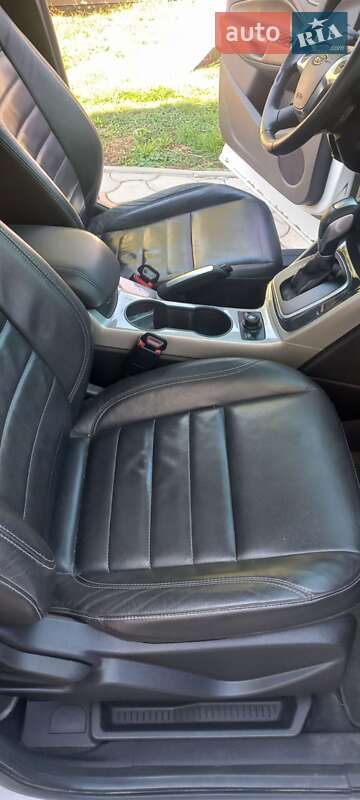 Внедорожник / Кроссовер Ford Escape 2012 в Тернополе