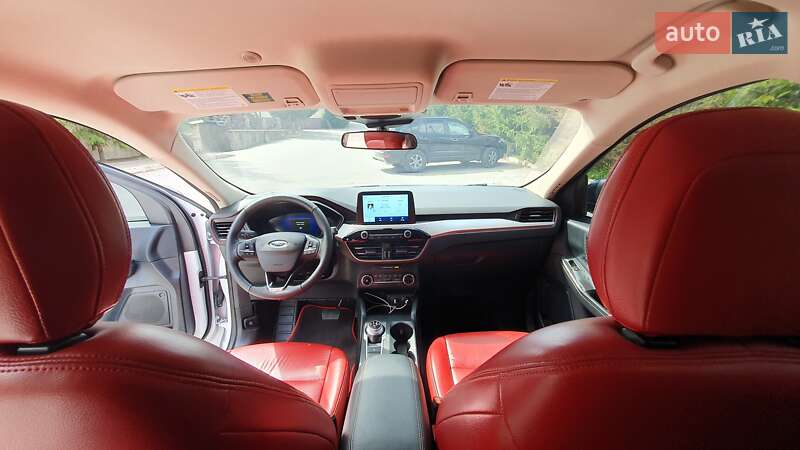 Внедорожник / Кроссовер Ford Escape 2019 в Хмельницком