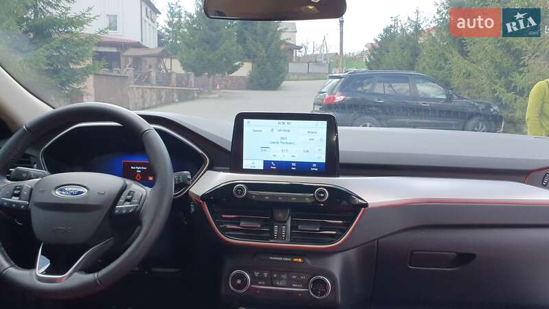 Внедорожник / Кроссовер Ford Escape 2019 в Хмельницком