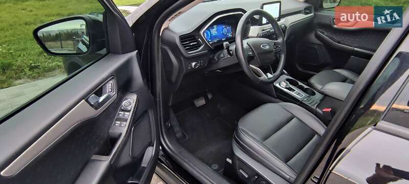 Позашляховик / Кросовер Ford Escape 2020 в Львові