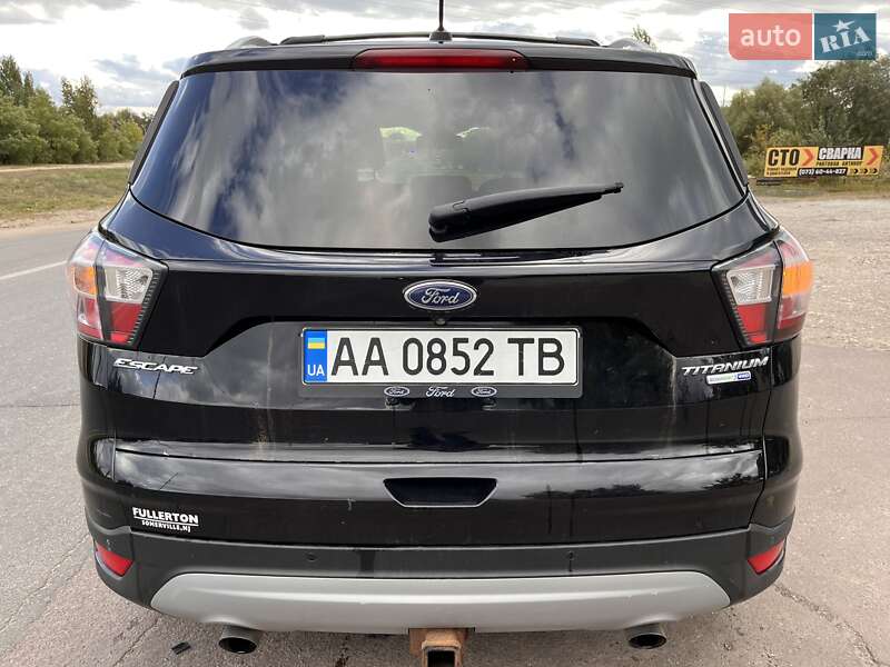 Позашляховик / Кросовер Ford Escape 2016 в Києві