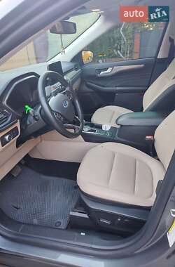 Внедорожник / Кроссовер Ford Escape 2021 в Марганце
