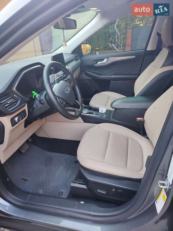 Позашляховик / Кросовер Ford Escape 2021 в Марганці