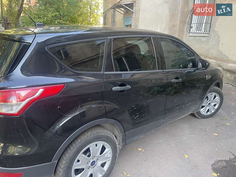 Внедорожник / Кроссовер Ford Escape 2012 в Кривом Роге