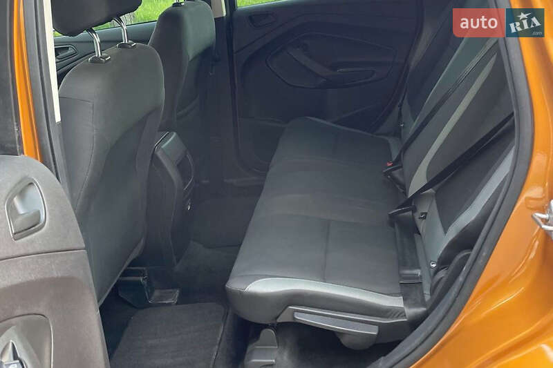 Внедорожник / Кроссовер Ford Escape 2015 в Львове