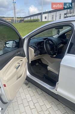 Внедорожник / Кроссовер Ford Escape 2017 в 