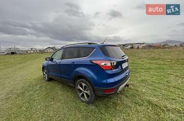 Внедорожник / Кроссовер Ford Escape 2016 в 