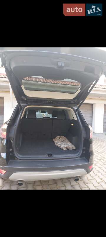 Внедорожник / Кроссовер Ford Escape 2016 в Киеве
