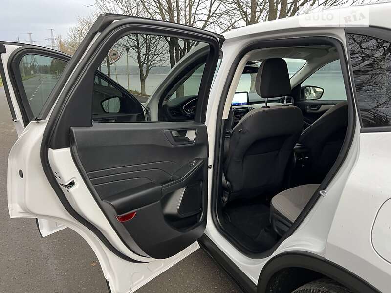 Внедорожник / Кроссовер Ford Escape 2022 в Рогатине