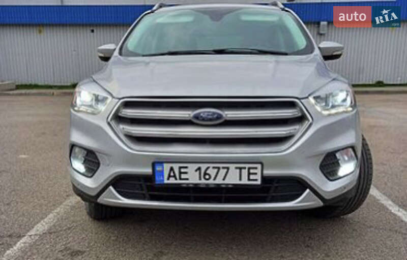 Позашляховик / Кросовер Ford Escape 2017 в Львові