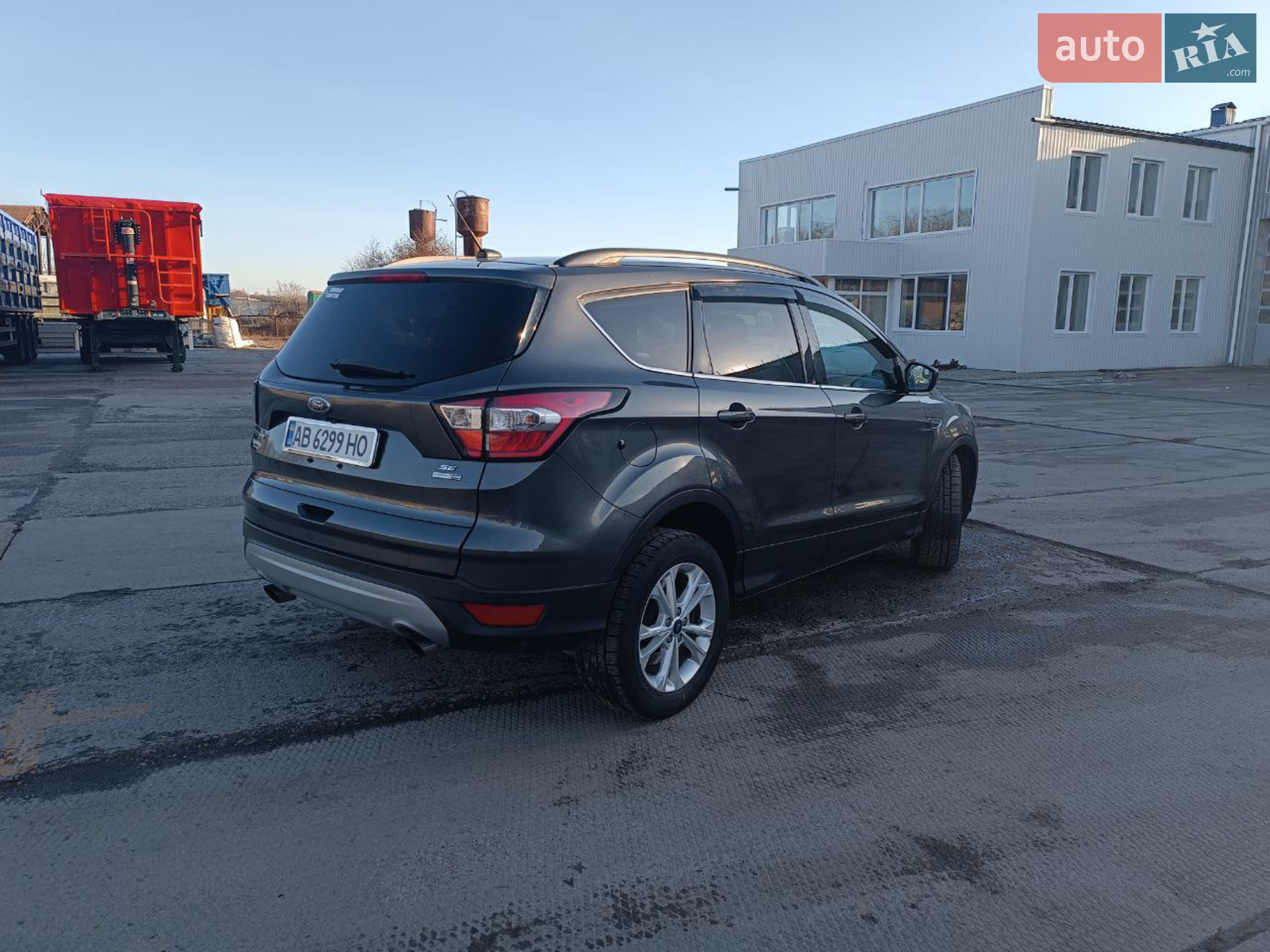 2017 Ford Escape - мініатюра 3