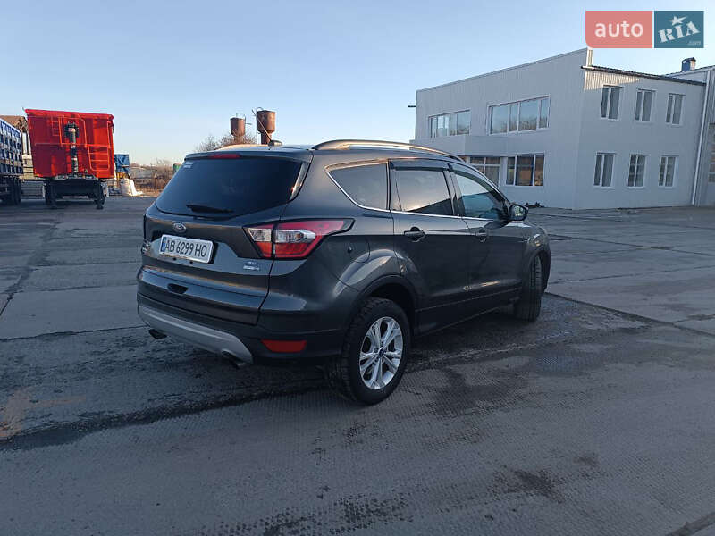 Внедорожник / Кроссовер Ford Escape 2017 в Виннице