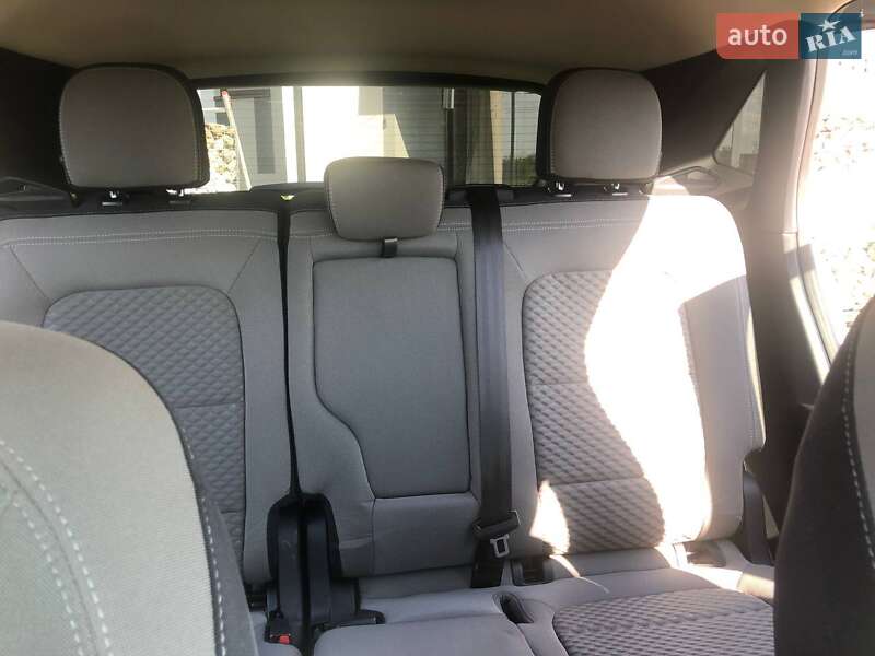 Внедорожник / Кроссовер Ford Escape 2020 в Стрые