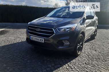 Внедорожник / Кроссовер Ford Escape 2017 в Днепре