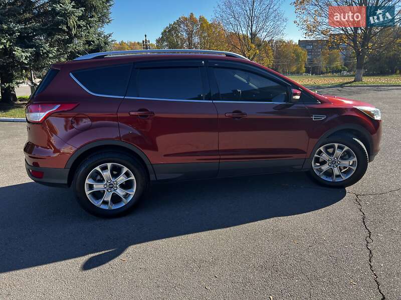 Внедорожник / Кроссовер Ford Escape 2013 в Ровно