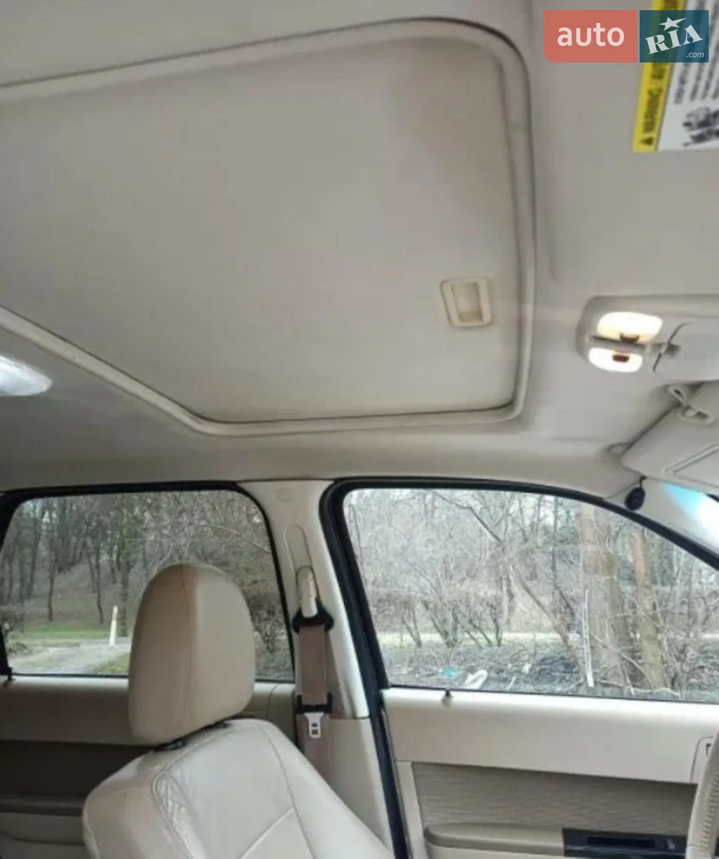 2011 Ford Escape - мініатюра 12