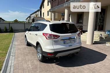 Внедорожник / Кроссовер Ford Escape 2014 в Долине