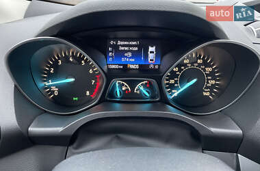 Внедорожник / Кроссовер Ford Escape 2016 в 