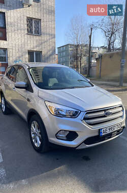 Внедорожник / Кроссовер Ford Escape 2019 в Днепре