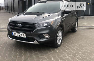 Позашляховик / Кросовер Ford Escape 2019 в Івано-Франківську