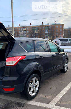 Внедорожник / Кроссовер Ford Escape 2015 в Бурштыне