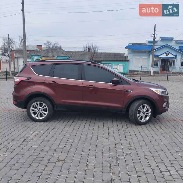 Позашляховик / Кросовер Ford Escape 2018 в Первомайську фото 3 Позашляховик / Кросовер Ford Escape 2018 в Первомайську