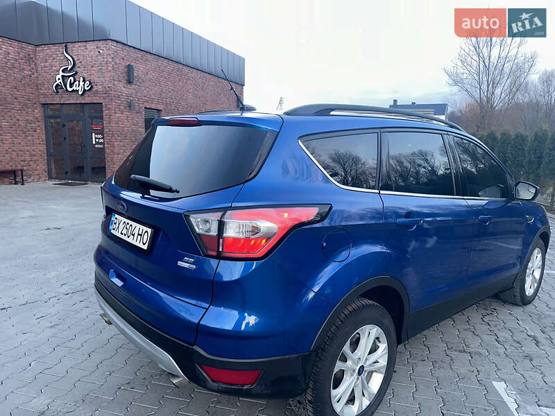 Позашляховик / Кросовер Ford Escape 2018 в Хмельницькому