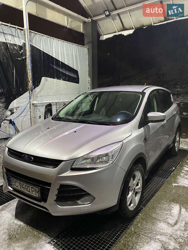 Внедорожник / Кроссовер Ford Escape 2015 в Львове