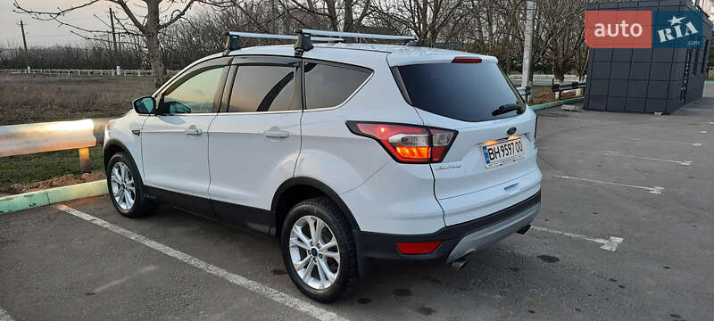 Внедорожник / Кроссовер Ford Escape 2017 в Одессе