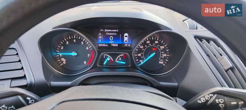 Внедорожник / Кроссовер Ford Escape 2018 в Хмельницком