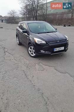 Внедорожник / Кроссовер Ford Escape 2014 в 