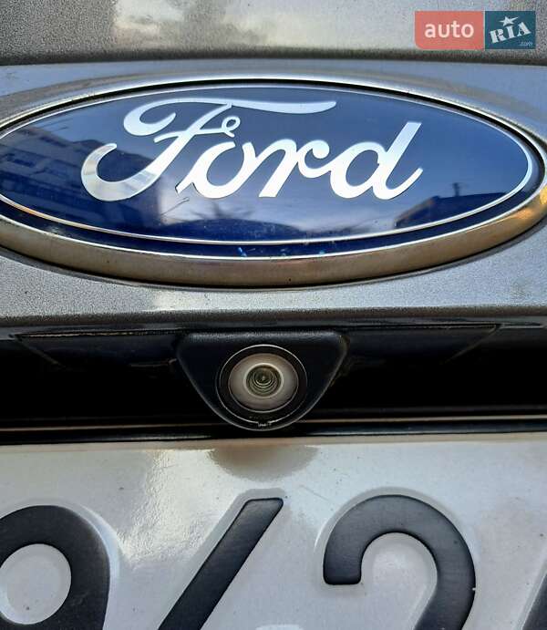 Внедорожник / Кроссовер Ford Escape 2014 в Запорожье
