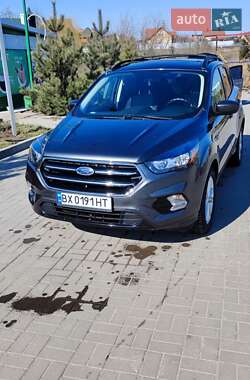 Позашляховик / Кросовер Ford Escape 2018 в Хмельницькому