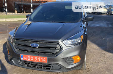 Внедорожник / Кроссовер Ford Escape 2018 в Стебнику