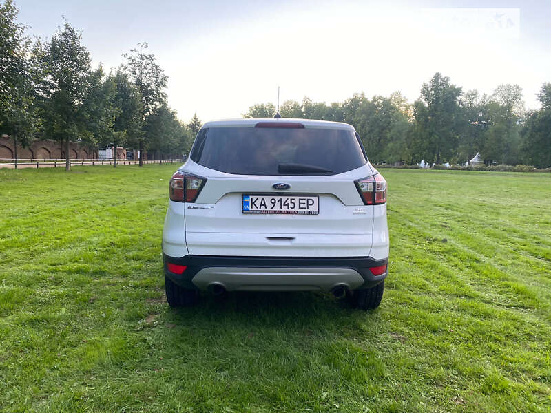 Позашляховик / Кросовер Ford Escape 2017 в Шептицькому