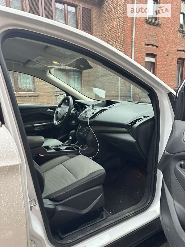 Позашляховик / Кросовер Ford Escape 2017 в Шептицькому
