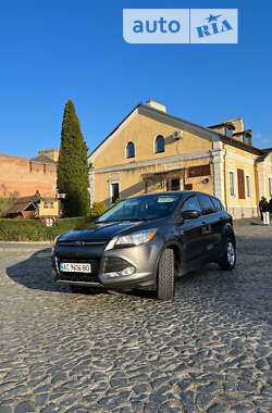 Внедорожник / Кроссовер Ford Escape 2015 в Луцке