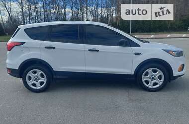 Внедорожник / Кроссовер Ford Escape 2018 в Львове