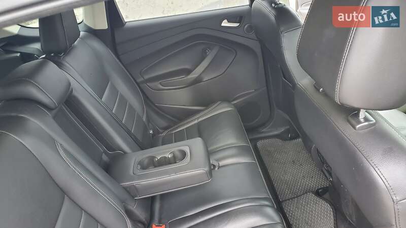 Внедорожник / Кроссовер Ford Escape 2015 в Киеве